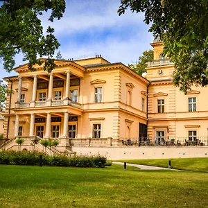 Szálloda Lanna