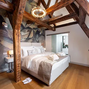 Old Royal Post Boutique & Premium Otel